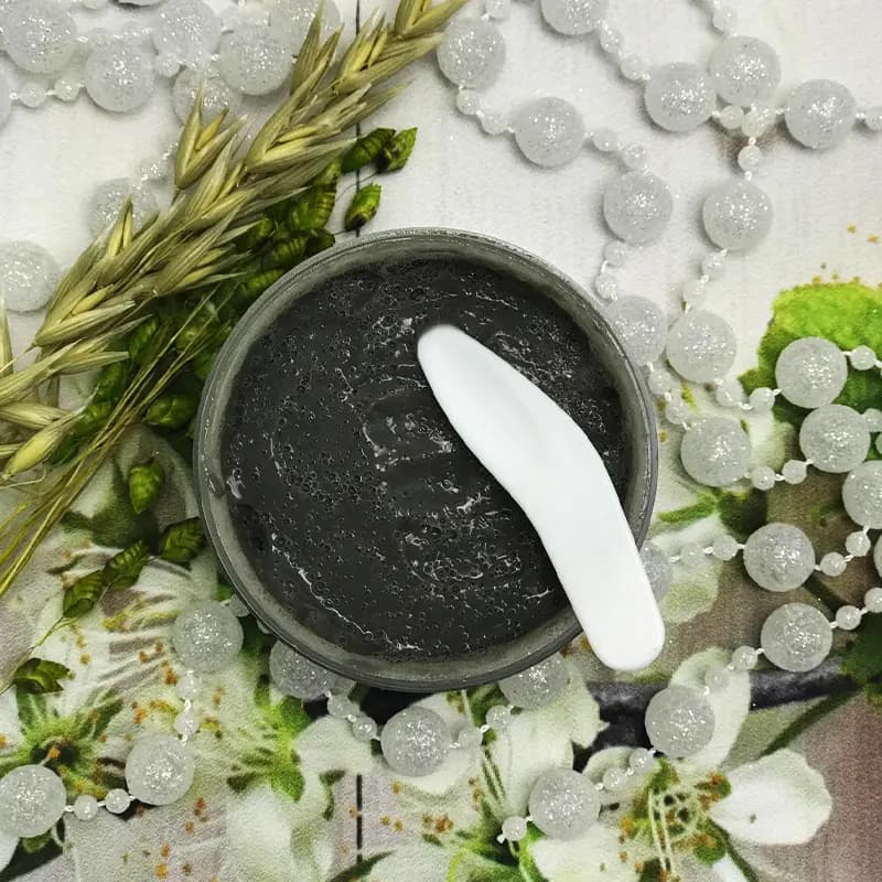 ماسک حبابی کربن پاکسازی عمقی و جوان‌ سازی پوست — تصویر ۴