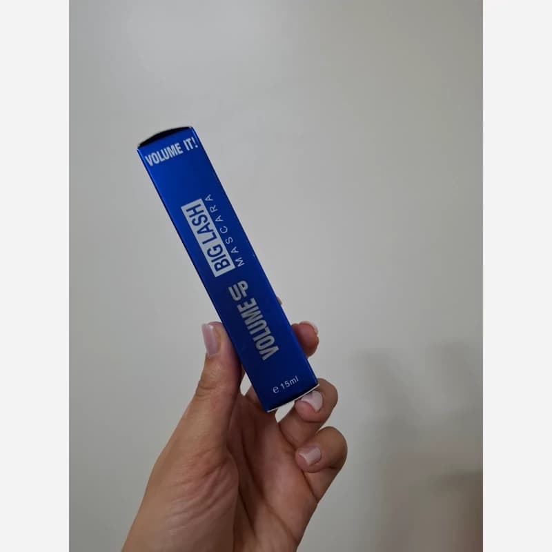 ریمل حجم دهنده و حالت دهنده