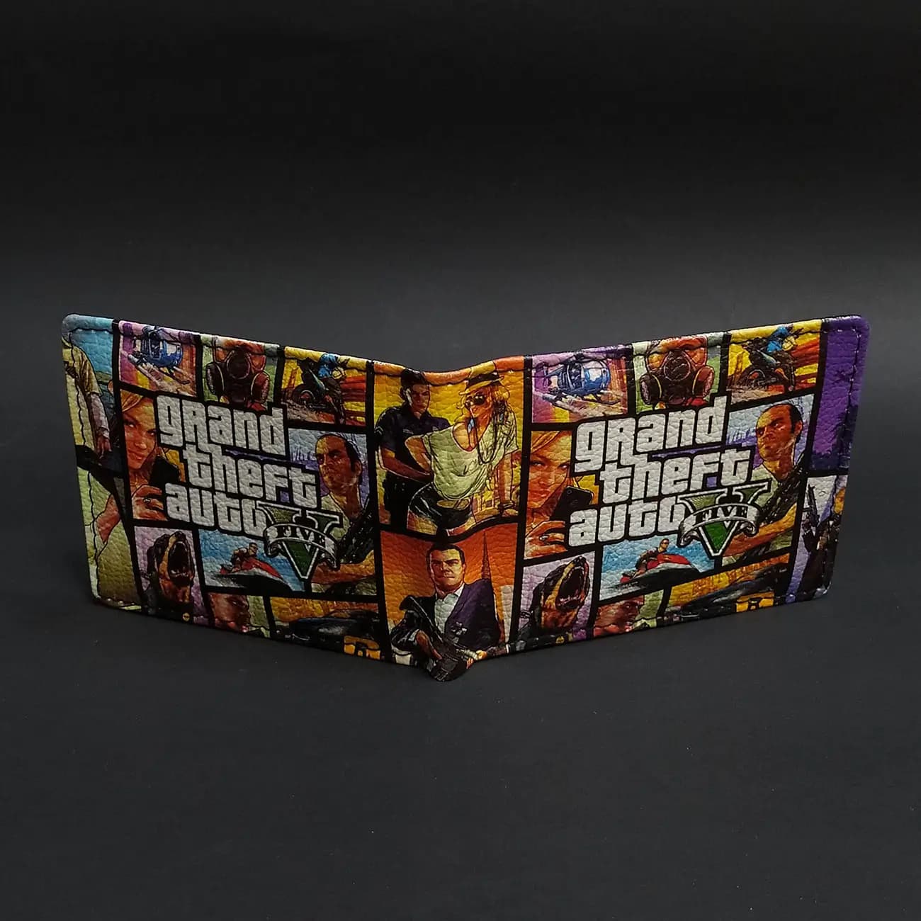 کیف پول چرم چاپی GTA V | مدل Grand Theft Auto V با طراحی گیمینگ و استایل خیابانی — تصویر ۲