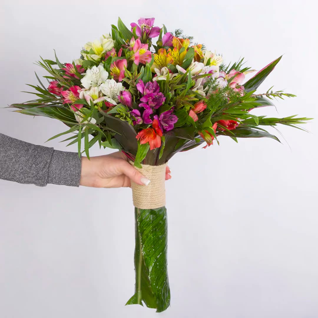 دسته گل هدیه آلسترومریا کد 6550 — تصویر ۴