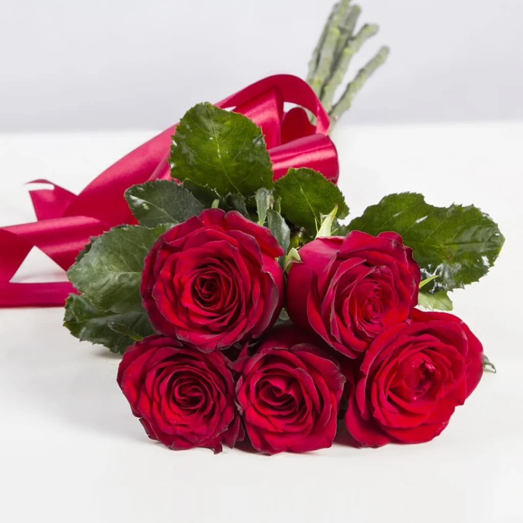 دسته گل رز هلندی قرمز کد 6220 — تصویر ۳
