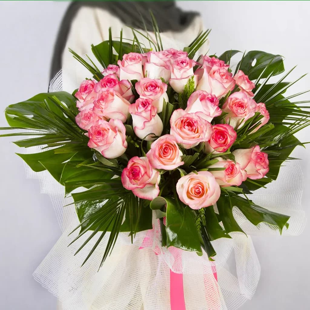 دسته گل رز هلندی لب ماتیکی کد 6290 — تصویر ۲