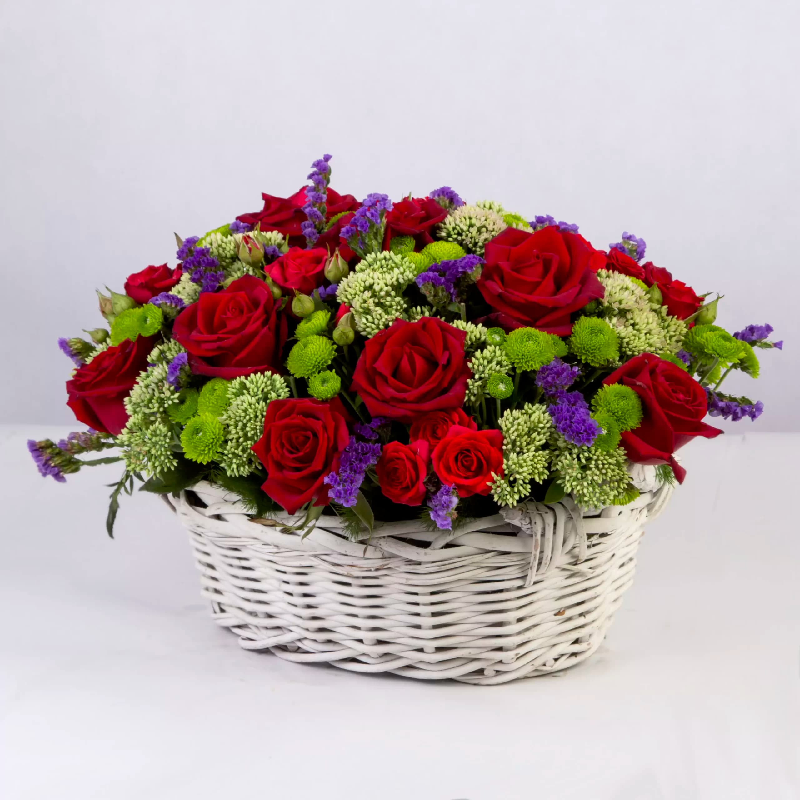 سبد گل هدیه رز هلندی کد 3220