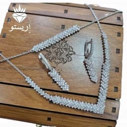 سرویس نقره پرنس ظریف بسیار شکیل عیار 925 و آبکاری طلاسفید 7لایه آبکاری طلاسفید همراه با فاکتور و ارسال رایگان — تصویر ۳