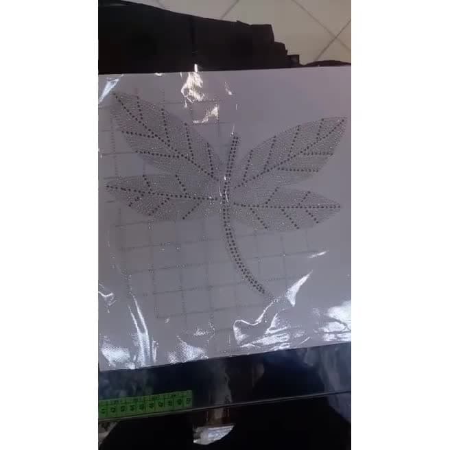 نگین حرارتی اسپرت طرح سنجاقک . چادر . نگین چادر . مانتو . نگین چسبی . جوراب