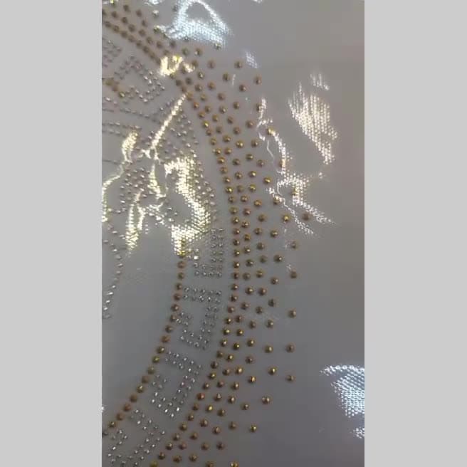 نگین حرارتی اسپرت طرح ورساچ تو پر . چادر . نگین چادر . مانتو . نگین چسبی . جوراب