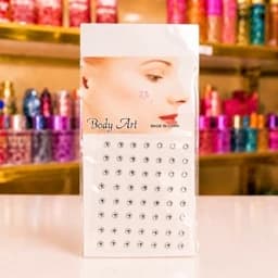 نگین چسبی تزیینی بینی و لب و بدن(قیمت مناسب عرضه مستقیم) — تصویر ۲
