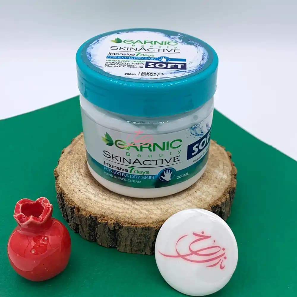 کرم مرطوب کننده دست و صورت گارنیک GARNIC مدل سافت SOFT آبرسانی فشرده 7 روزه مخصوص پوست بسیار خشک حجم 200 میلی لیتر