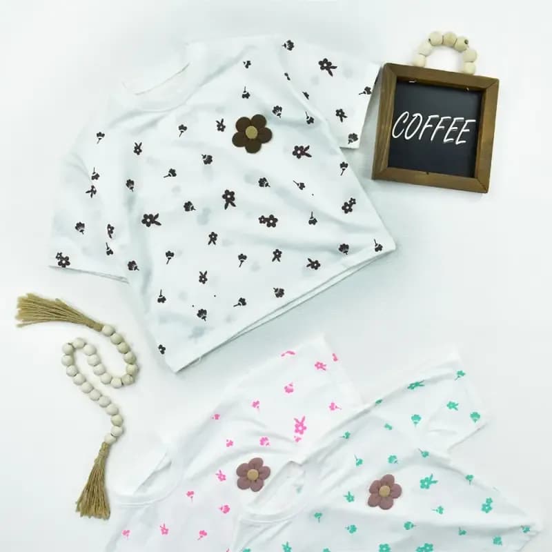 تیشرت دخترانه سفید طرح تک گل با یقه گرد و پارچه پنبه اسپان — تصویر ۷
