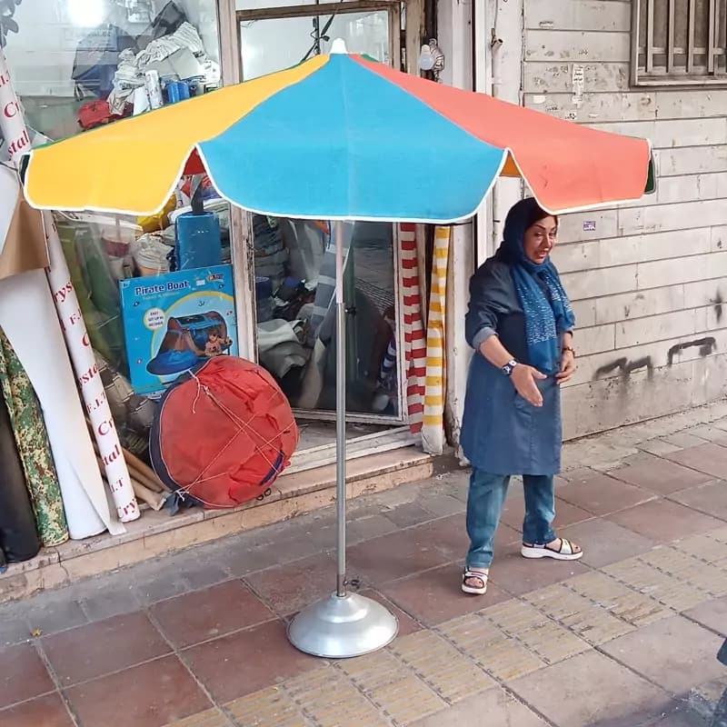 چتر سایبان برزنت 2.5 متری مناسب آفتاب چند رنگ — تصویر ۳