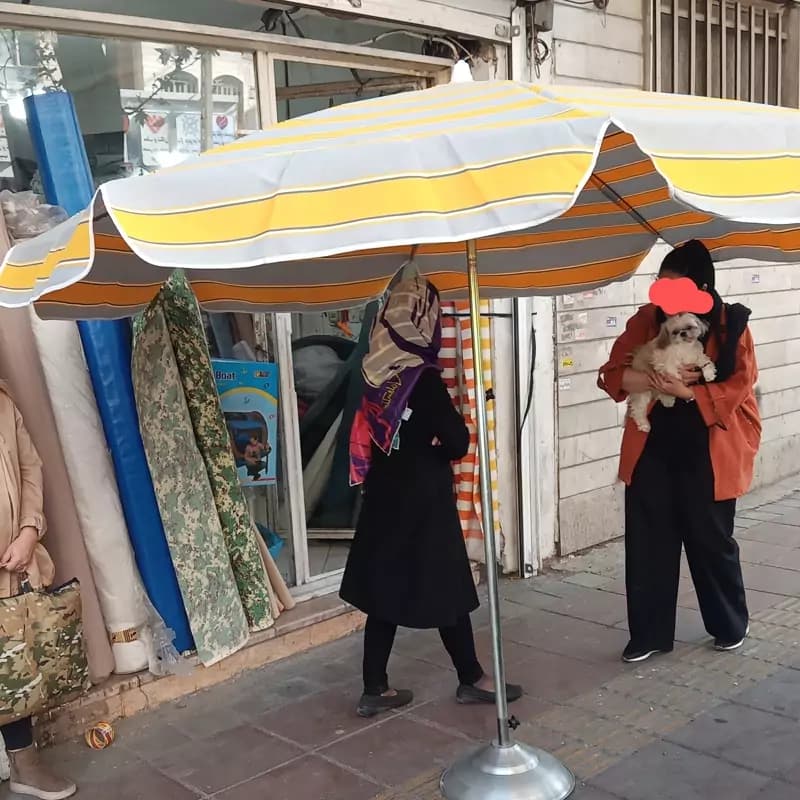 چتر سایبان تاشو قطر 250 سانت از جنس برزنت نانو ضد آب با کفی و لوله آهنی — تصویر ۴