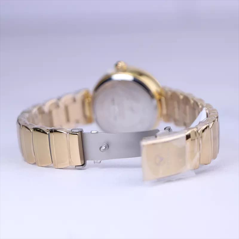 ساعت مچی ویتوریا زنانه فلزی طلایی صفحه آینه ای سبز VT 3395/4 — تصویر ۲