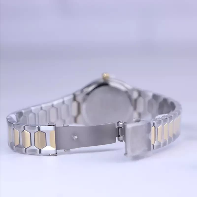 ساعت مچی عقربه ای ویتوریا زنانه فلزی نقره ای طلایی 3393/4 — تصویر ۲