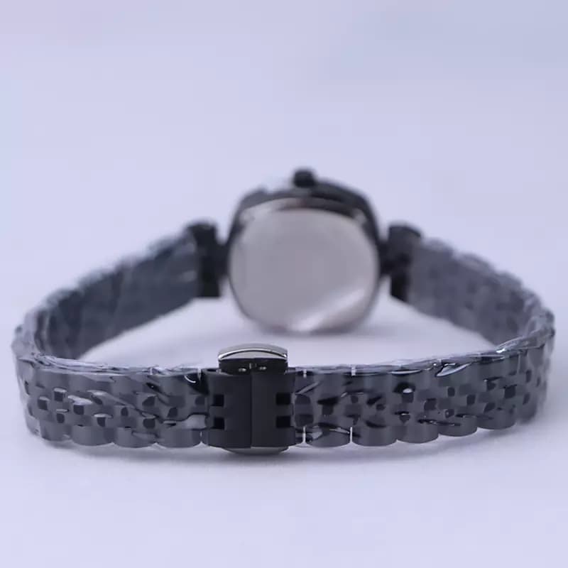ساعت عقربه ای الگانس زنانه فلزی مشکی صفحه طلایی ER 2200/12 — تصویر ۳