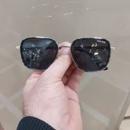 عینک آفتابی مردانه مارک پلیس عدسی یووی 400 استاندارد (رنگ مشکی) — تصویر ۲