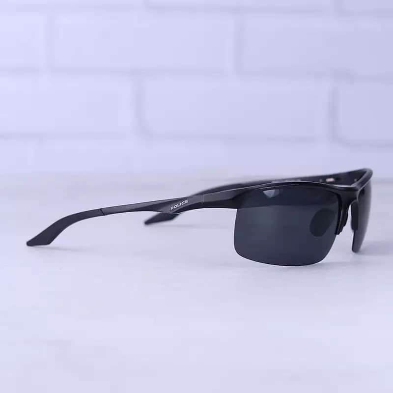 عینک آفتابی مردانه پلیس نیم فریم تمام مشکی 8565/1 — تصویر ۴