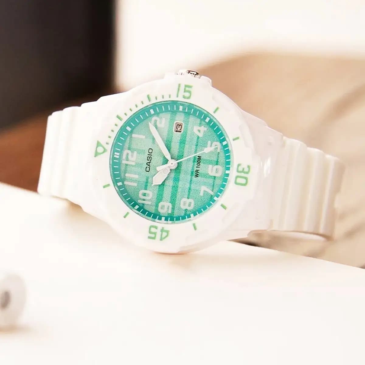 ساعت مچی زنانه کاسیو CASIO LRW-200H-3C — تصویر ۸