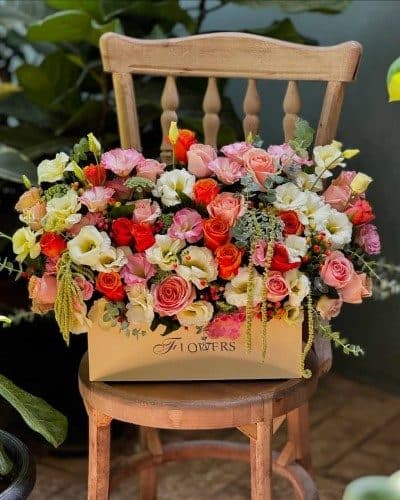 از کجا می‌توانم گل خاص و شیک برای روز مادر سفارش دهم؟
