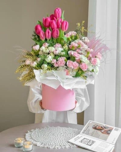 گل برای تبریک روز استاد در مدرسه چگونه انجام می‌شود؟
