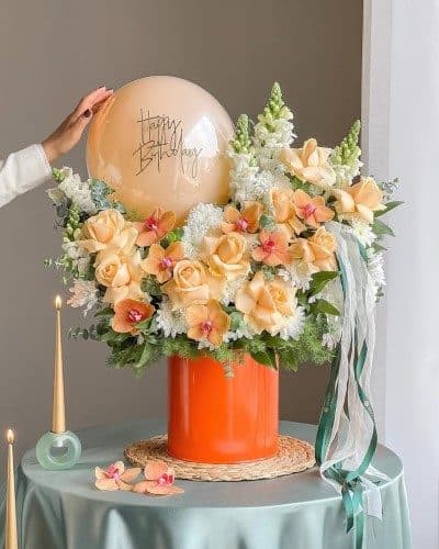 برای تبریک روز استاد چه گلی خریداری کنم که خاص باشد؟