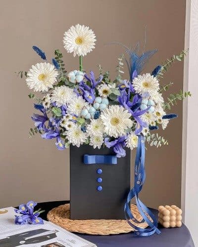 از کدام سایت می‌توانم گل برای روز معلم خریداری کنم؟
