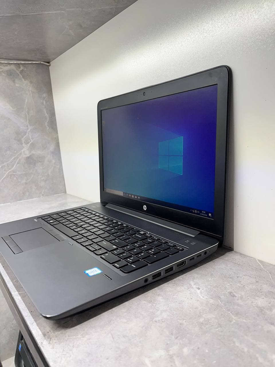 لپ تاپ 15 اینچی اچ پی مدل 4/Zbook 15 G4 – Corei7 7820HQ/16GB/512 — تصویر ۲