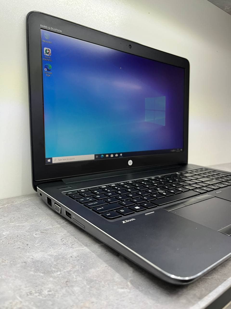 لپ تاپ 15 اینچی اچ پی مدل 4/Zbook 15 G4 – Corei7 7820HQ/16GB/512 — تصویر ۴