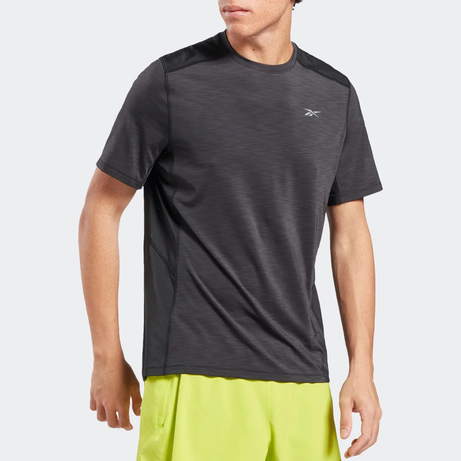 تیشرت مردانه ریباک مدل ACTIV CHILL ATHLETE MEN’S T-SHIRT — تصویر ۲