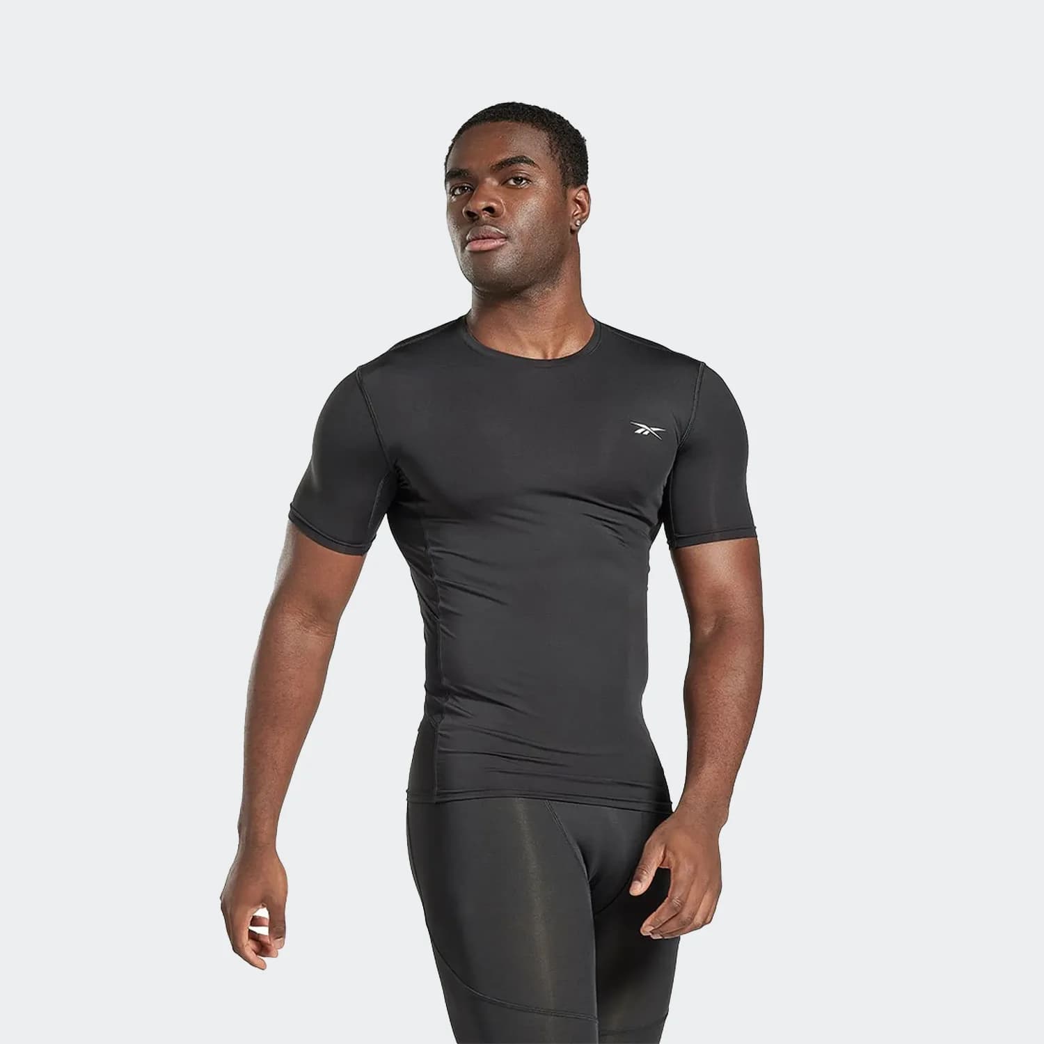 تیشرت مردانه ریباک مدل Workout Ready Compression T-Shirt — تصویر ۲