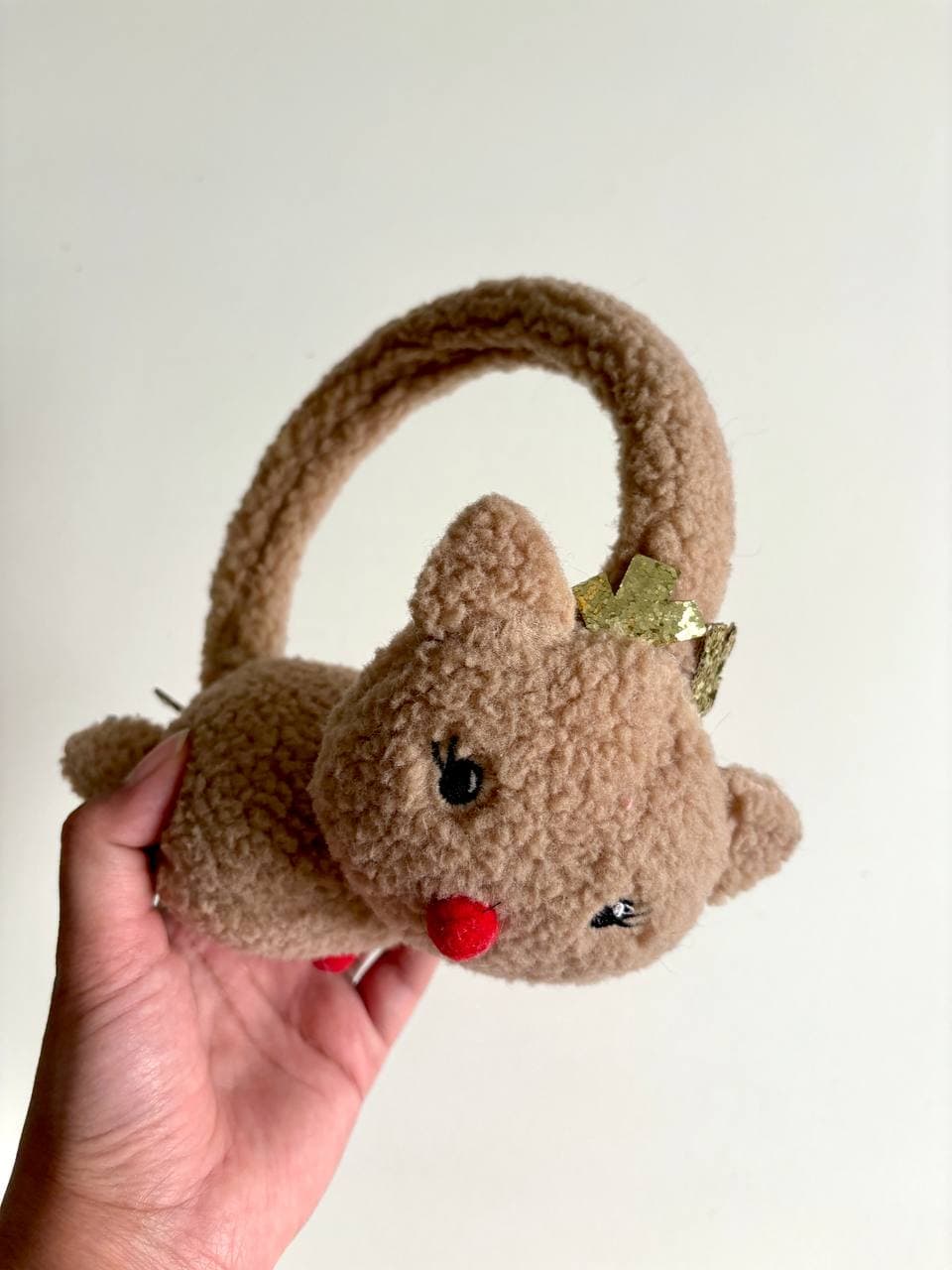 گوش گیر کد سه — تصویر ۸
