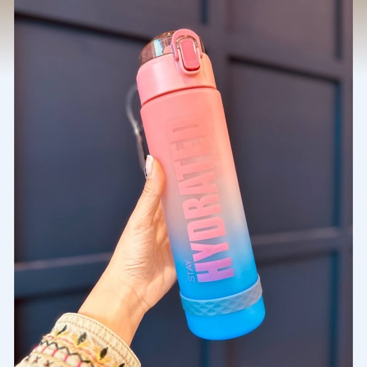 قمقمه ورزشی دورنگ HYDRATED حجم 900 میل — تصویر ۳