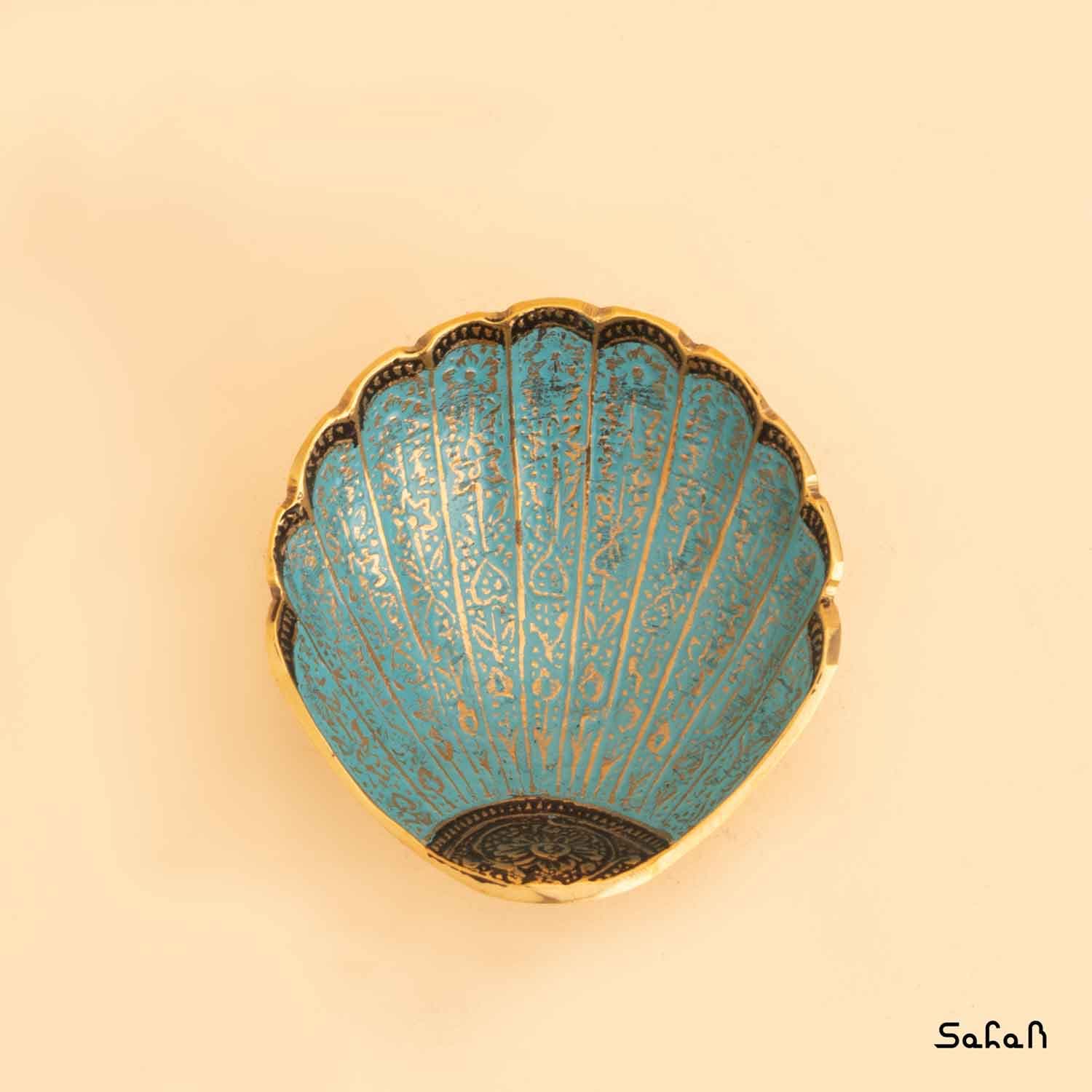 کاسه برنجی میناکاری طرح سه پایه مدل صدف — تصویر ۲