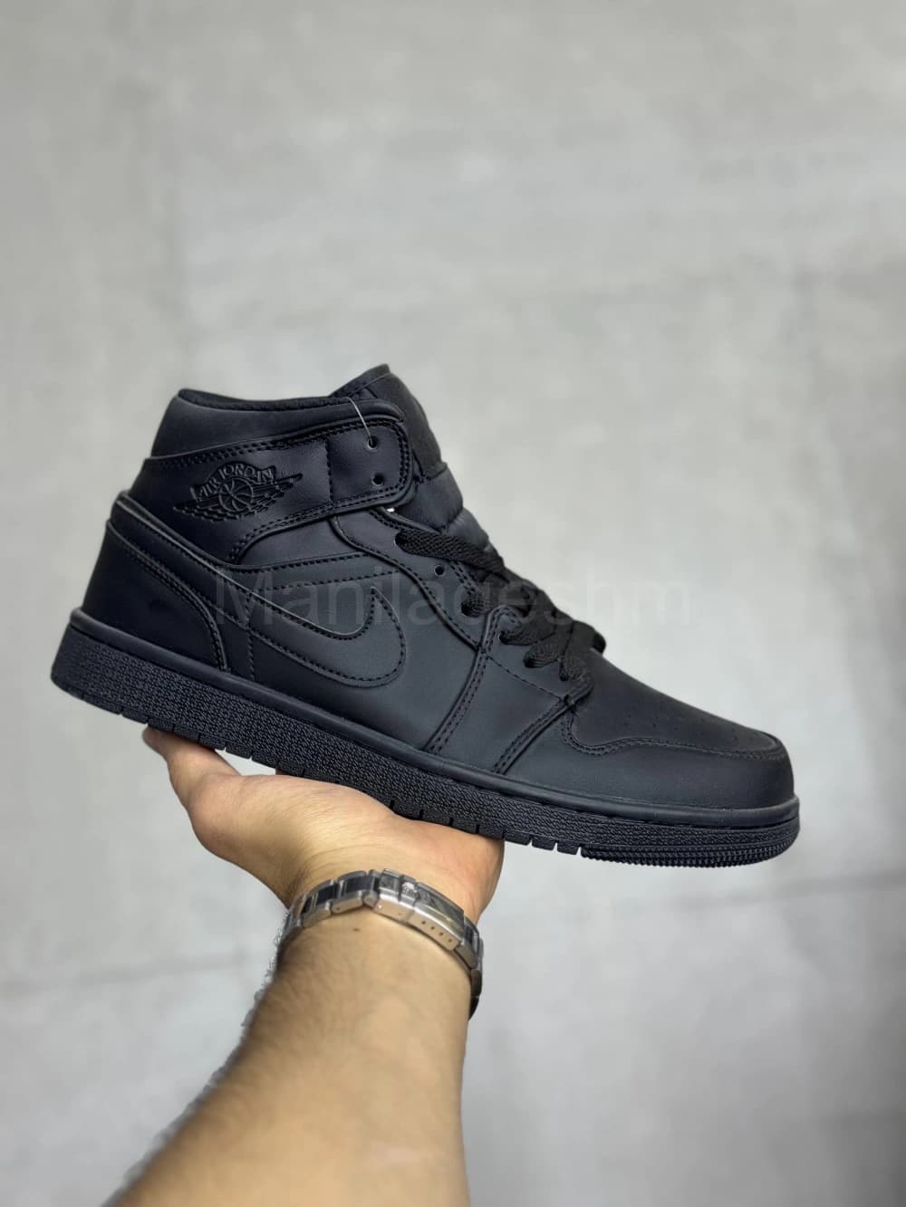 کتونی نایک جردن وان مشکی ساقدار Air Jordan 1 Mid Triple Black