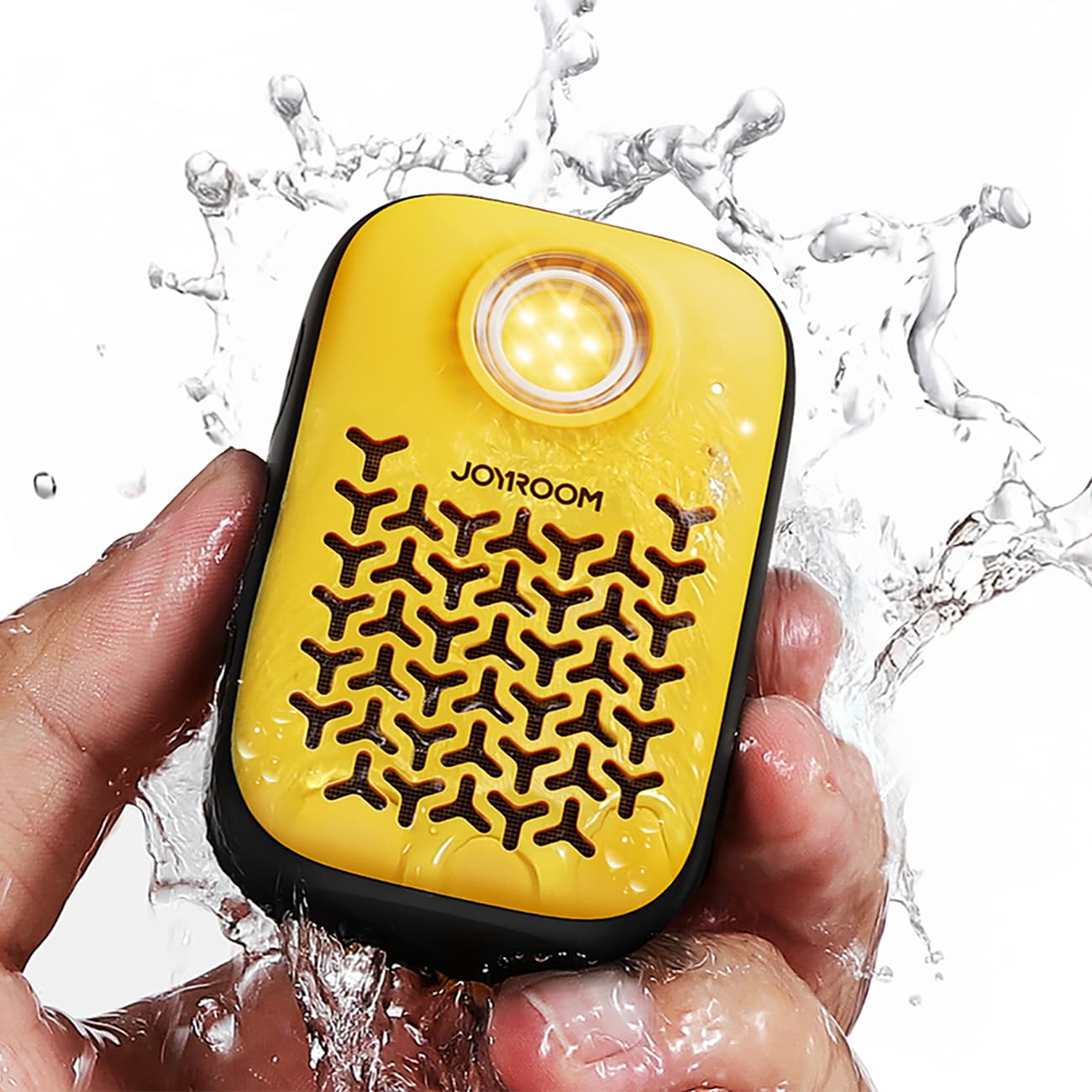اسپیکر بلوتوثی جویروم JOYROOM مدل JR-MS03 با گیره اتصال — تصویر ۳