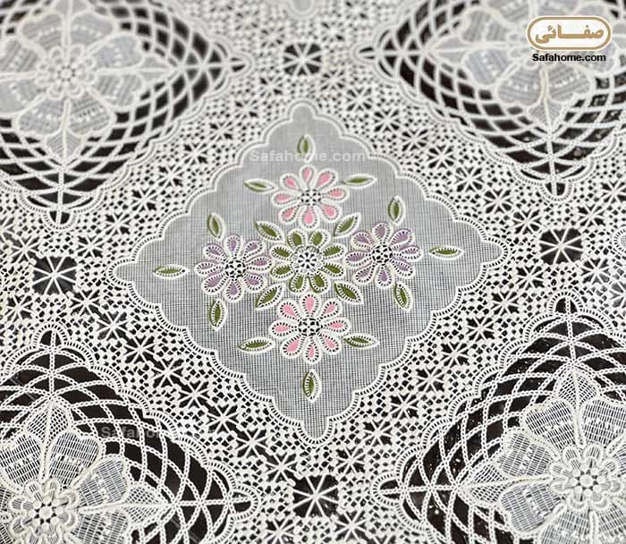 سفره متری رویال طرح گیپور گلدار — تصویر ۳