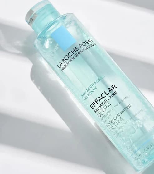 میسلار واتر پوست های چرب و حساس و جوشدار لاروش پوزای مدل Effaclar حجم 200 میل — تصویر ۳