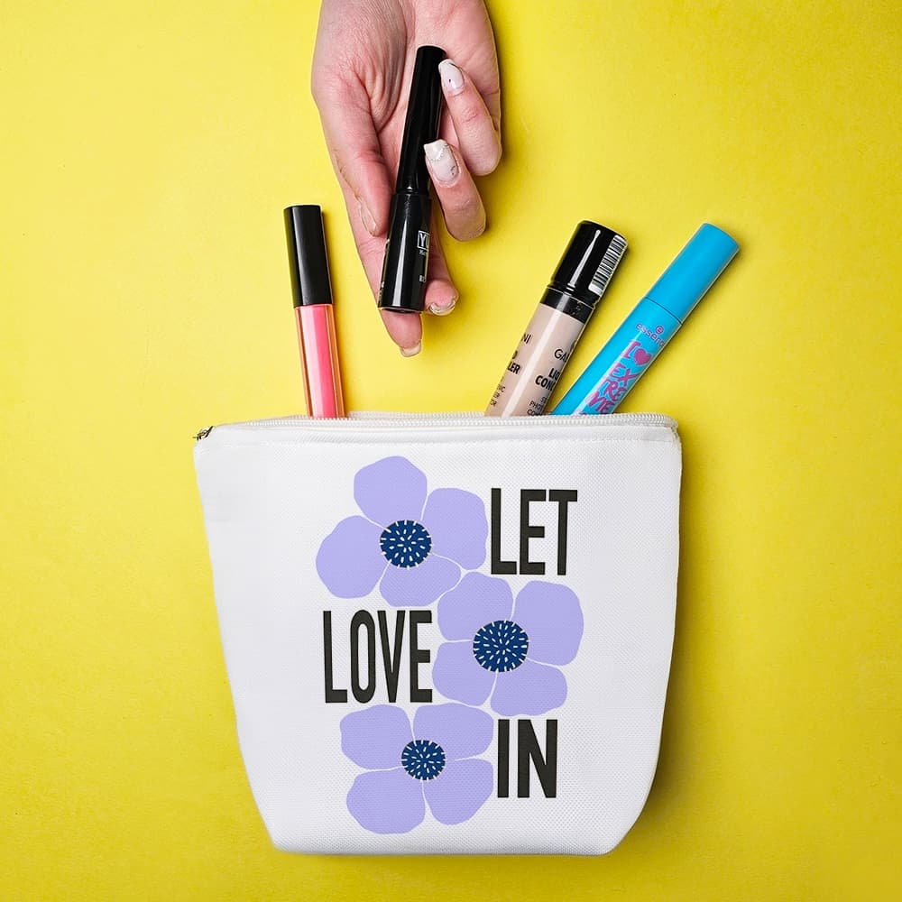 کیف لوازم آرایش Let Love In — تصویر ۴
