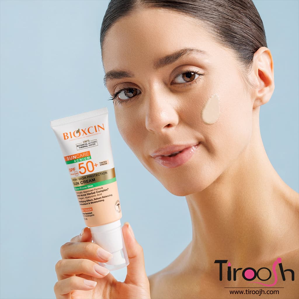 ضدآفتاب رنگی بیوکسین پوست چرب +SPF 50 — تصویر ۴