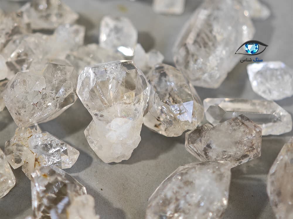 مجموعه کریستال کوارتز هرکیمر 52 گرم — تصویر ۳