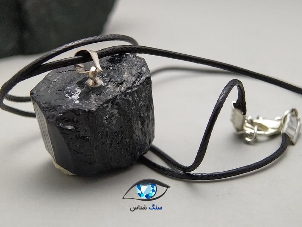 آویز کریستال تورمالین سیاه طبیعی 20.1 گرم — تصویر ۴