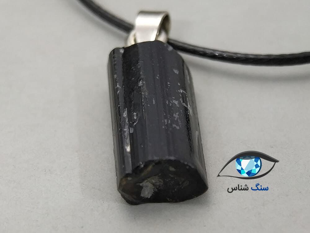 آویز تورمالین سیاه طبیعی 4.3 گرم — تصویر ۳