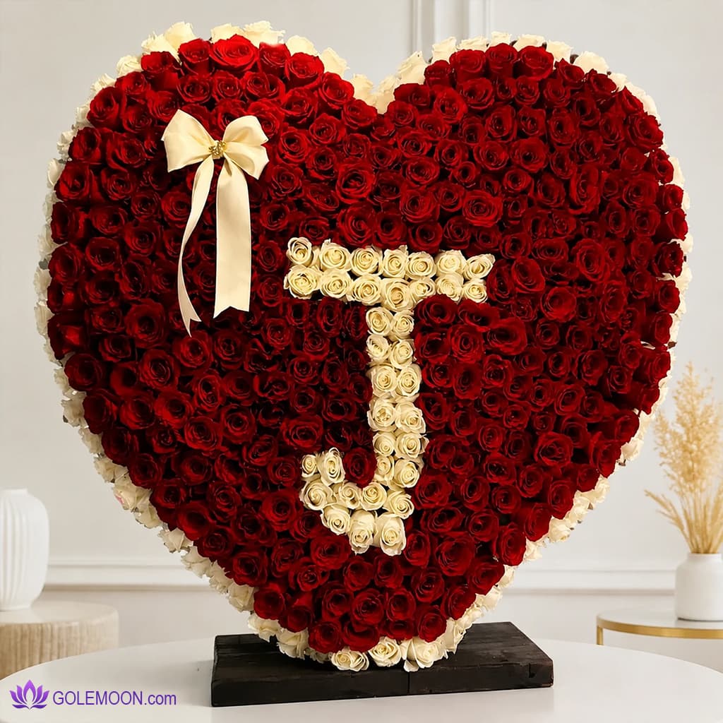 باکس گل حرف J