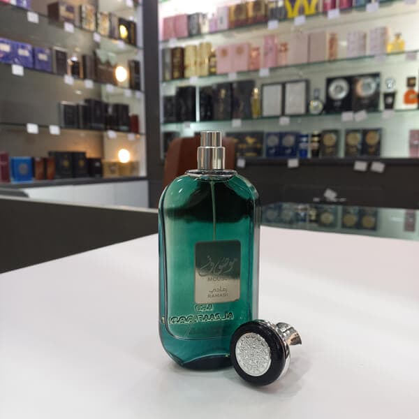 عطر ادکلن موصوف مردانه سبز رمادی مشکی اصلی — تصویر ۴