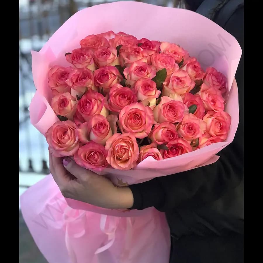 دسته گل دوناتلا — تصویر ۲