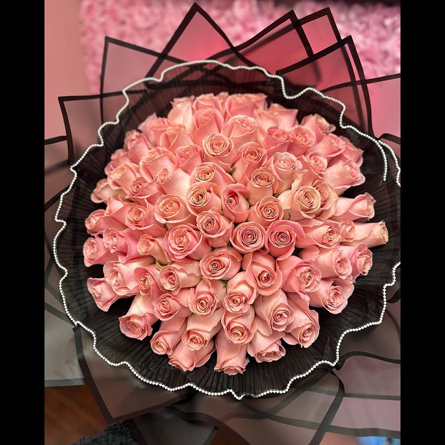 دسته گل مارسلو — تصویر ۲