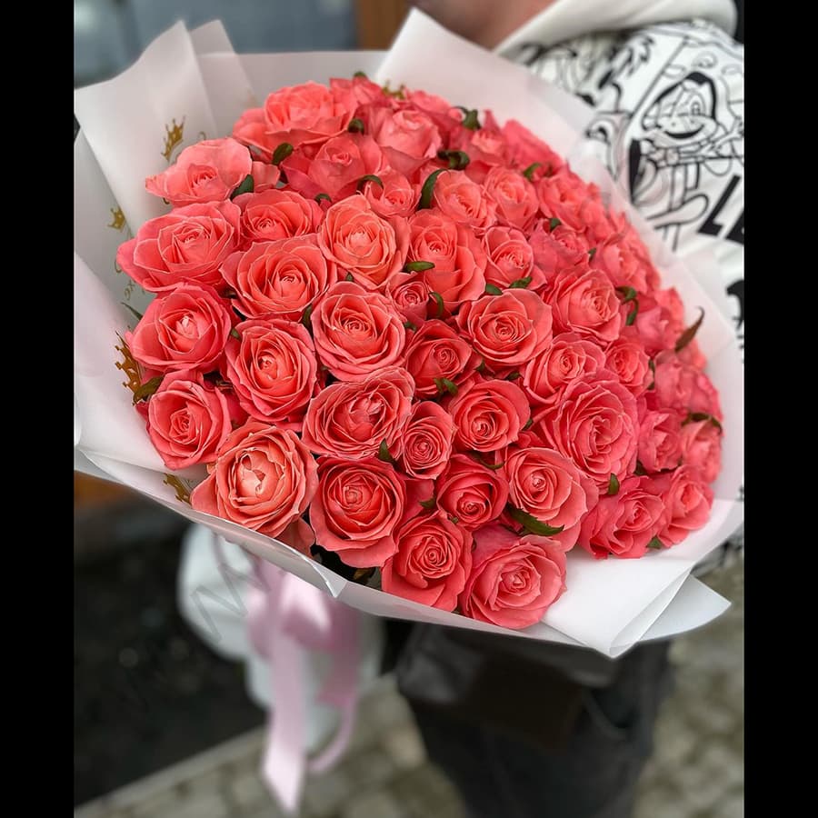 دسته گل اما — تصویر ۲