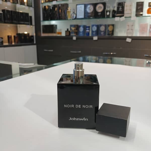 عطر ادکلن لالیک مشکی جانوین جکوینز نویر د نویر — تصویر ۵
