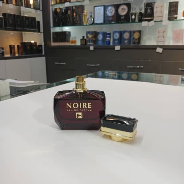 عطر ادکلن ورساچه کریستال نویر جانوین جکوینز نویر — تصویر ۴