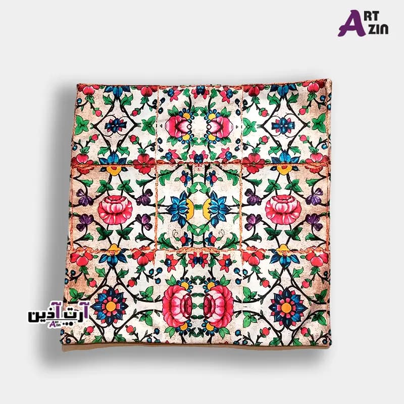 کوسن مبل مخمل سفید سنتی طرح گل قرمز کد: 8-601