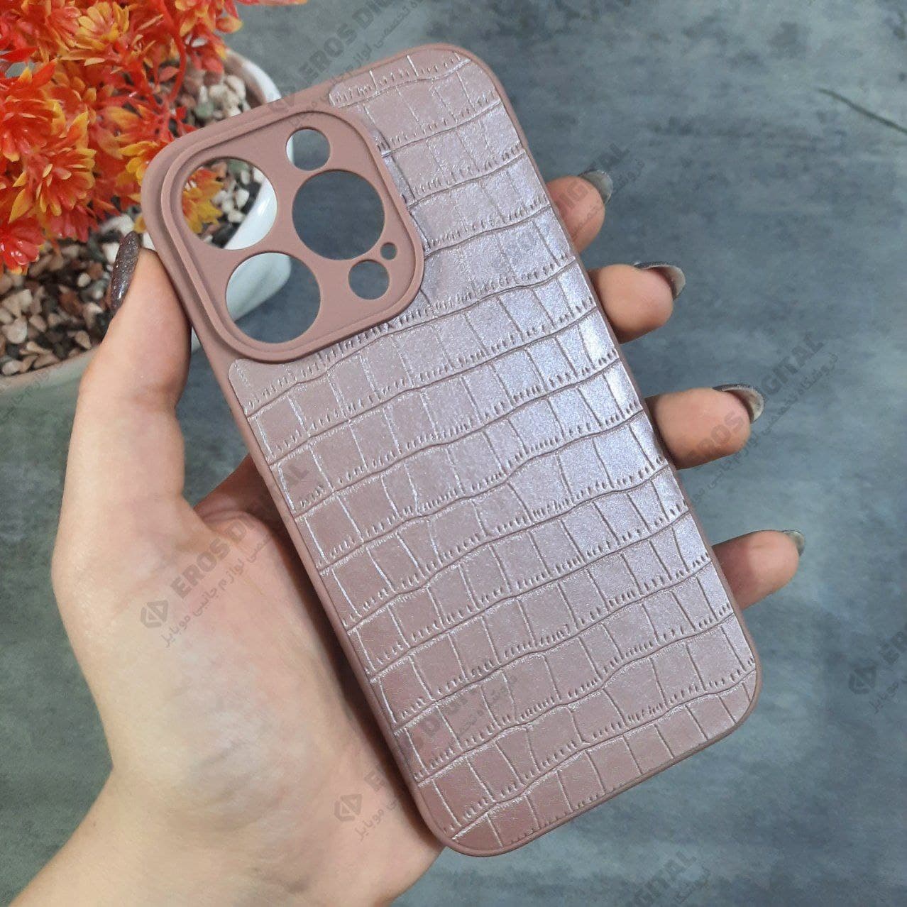 قاب گوشی iPhone 14 Pro ژله ای پشت چرم — تصویر ۵